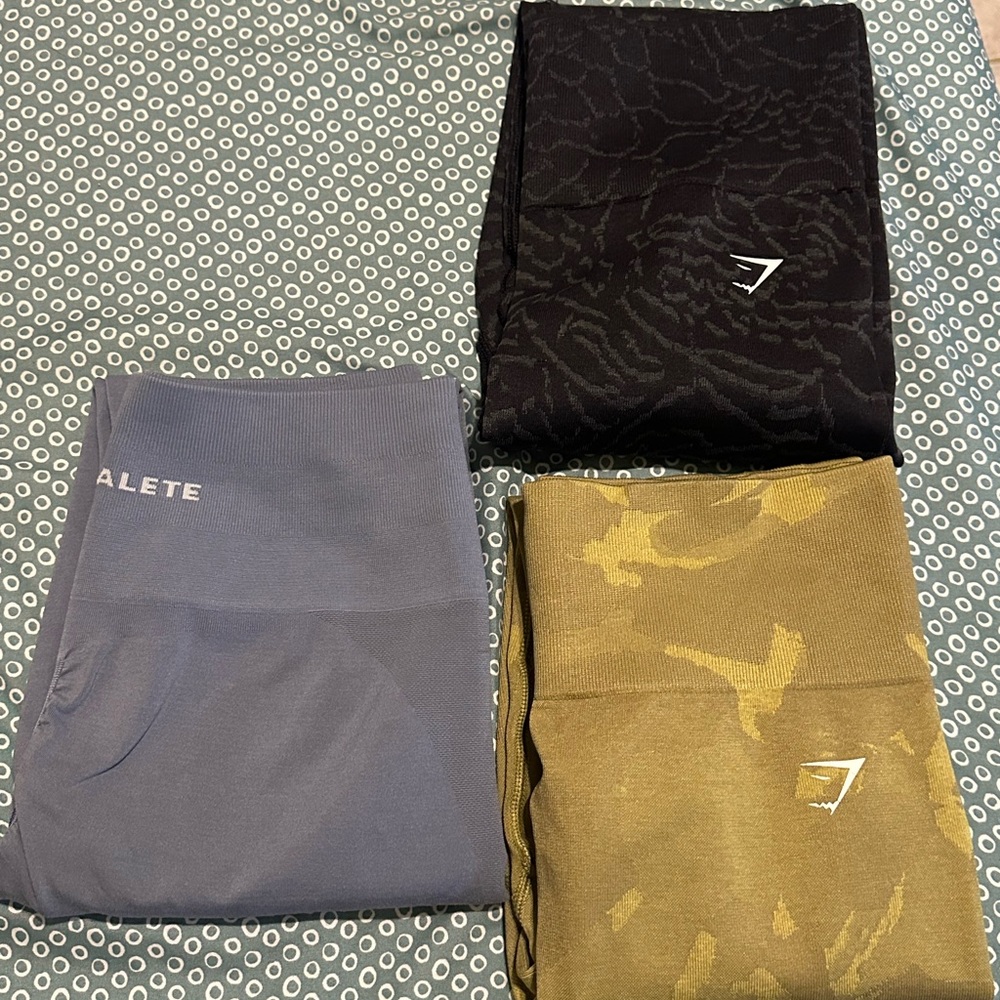 Alphalete and Gymshark Leggings Set Medium